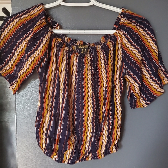 Crop top - Picture 2 of 3